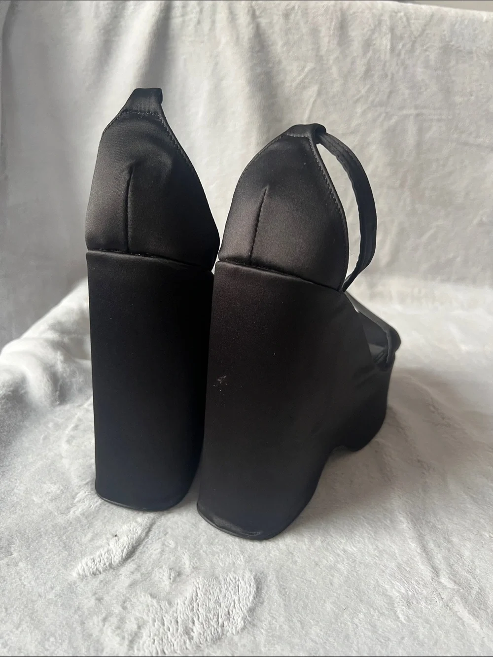 Forever 21 Black Satin Platform Ankle-Strap Sandals size 7.5 women’s.